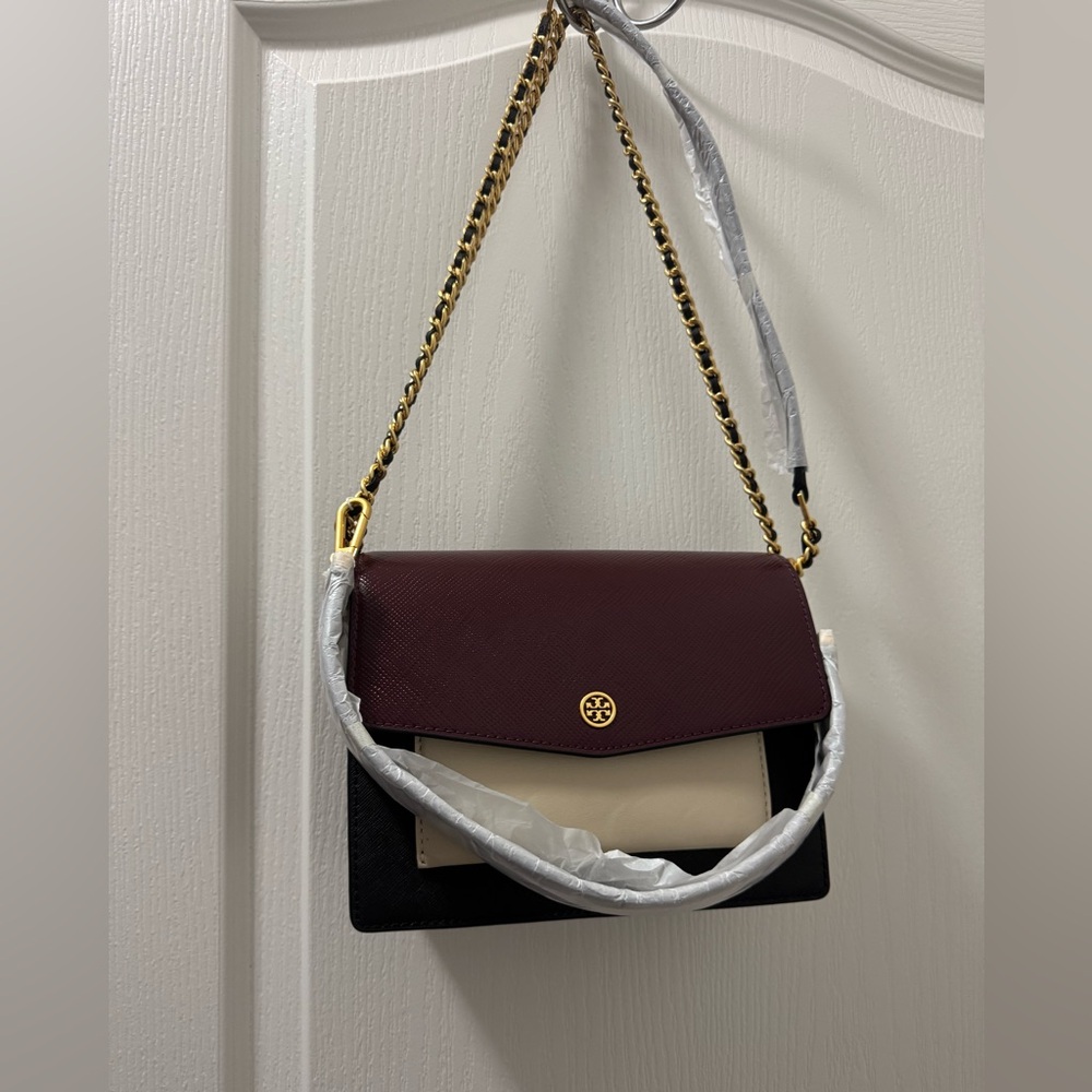 NWT Tory Burch Robinson Leather Convertible Shoulder bag